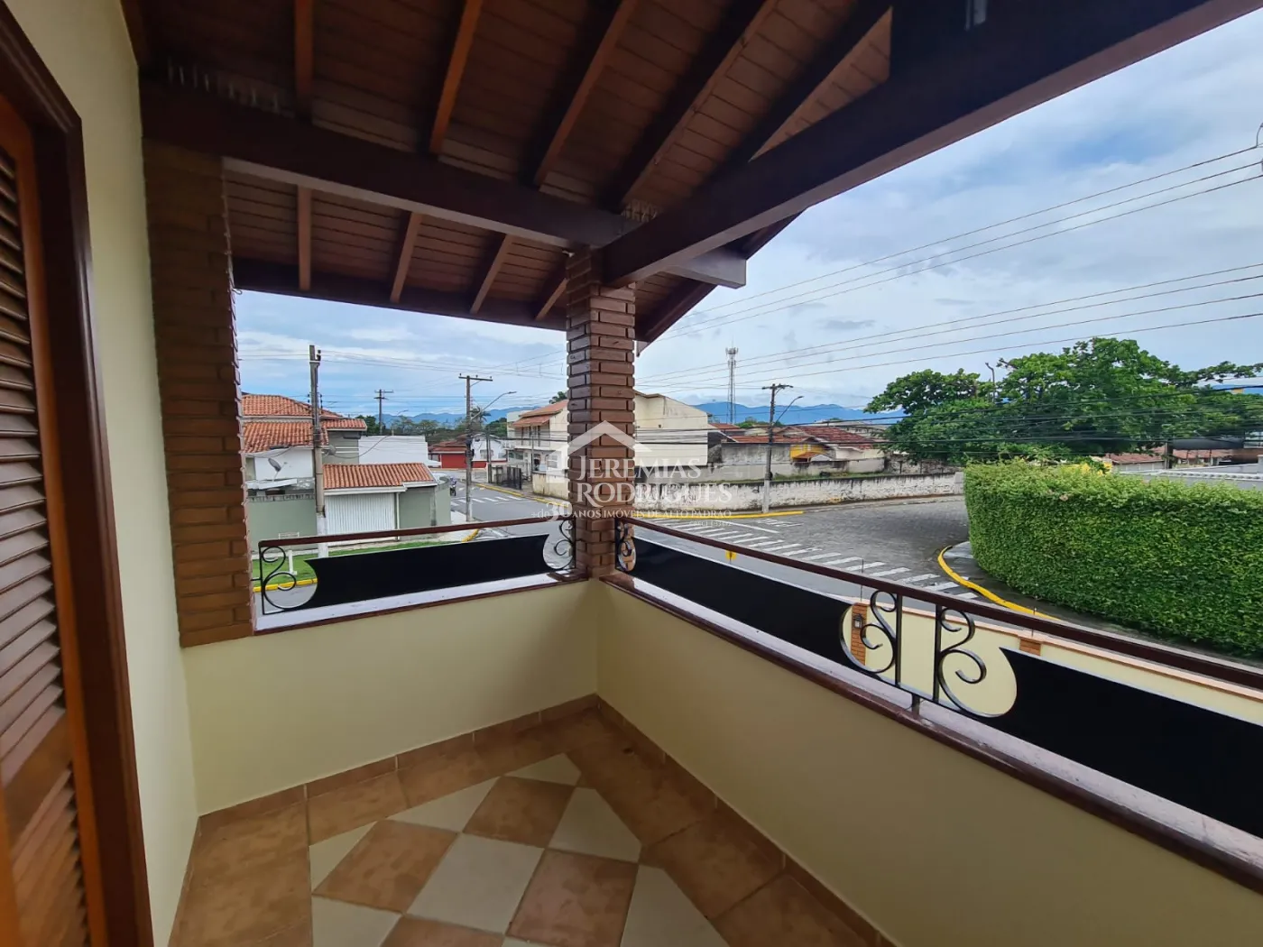 Casa com 3 dormitórios, 344 m² - Loteamento Village Tremembé - Tremembé/SP.