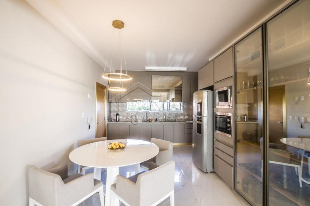 Apartamento à venda com 4 suítes no Condomínio Des Arts em Taubaté. 