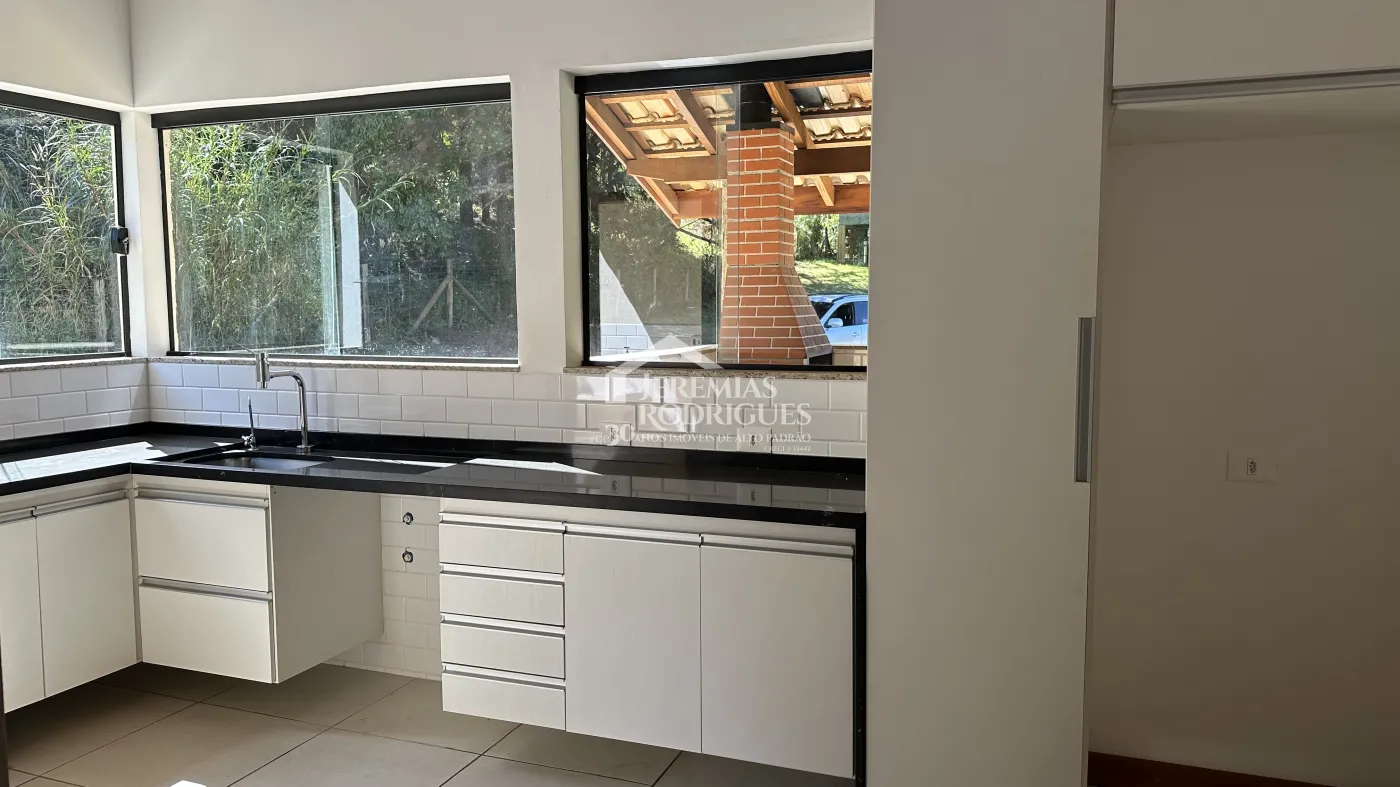 Casa com 3 dormitórios, 200 m² - Condomínio Country Club - Taubaté/SP