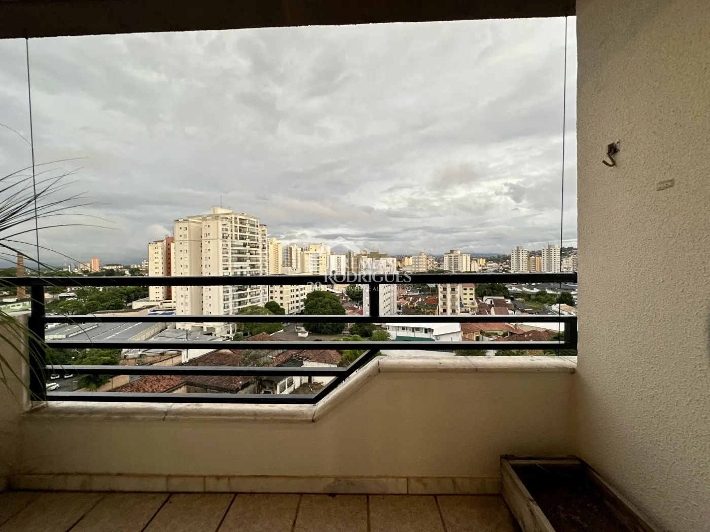 Apartamento com 2 dormitórios, 171 m² - Edifício Solar dos Juritis - Taubaté/SP.