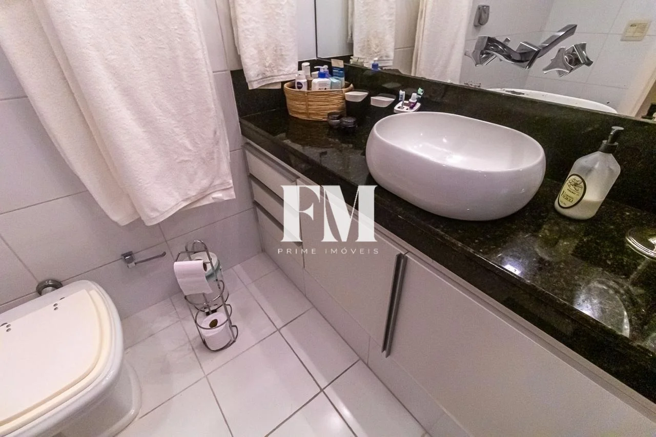 Copacabana! Magnífico Duplex Reformado de 156m² com 2 Vagas na Rua Miguel Lemos - foto 23