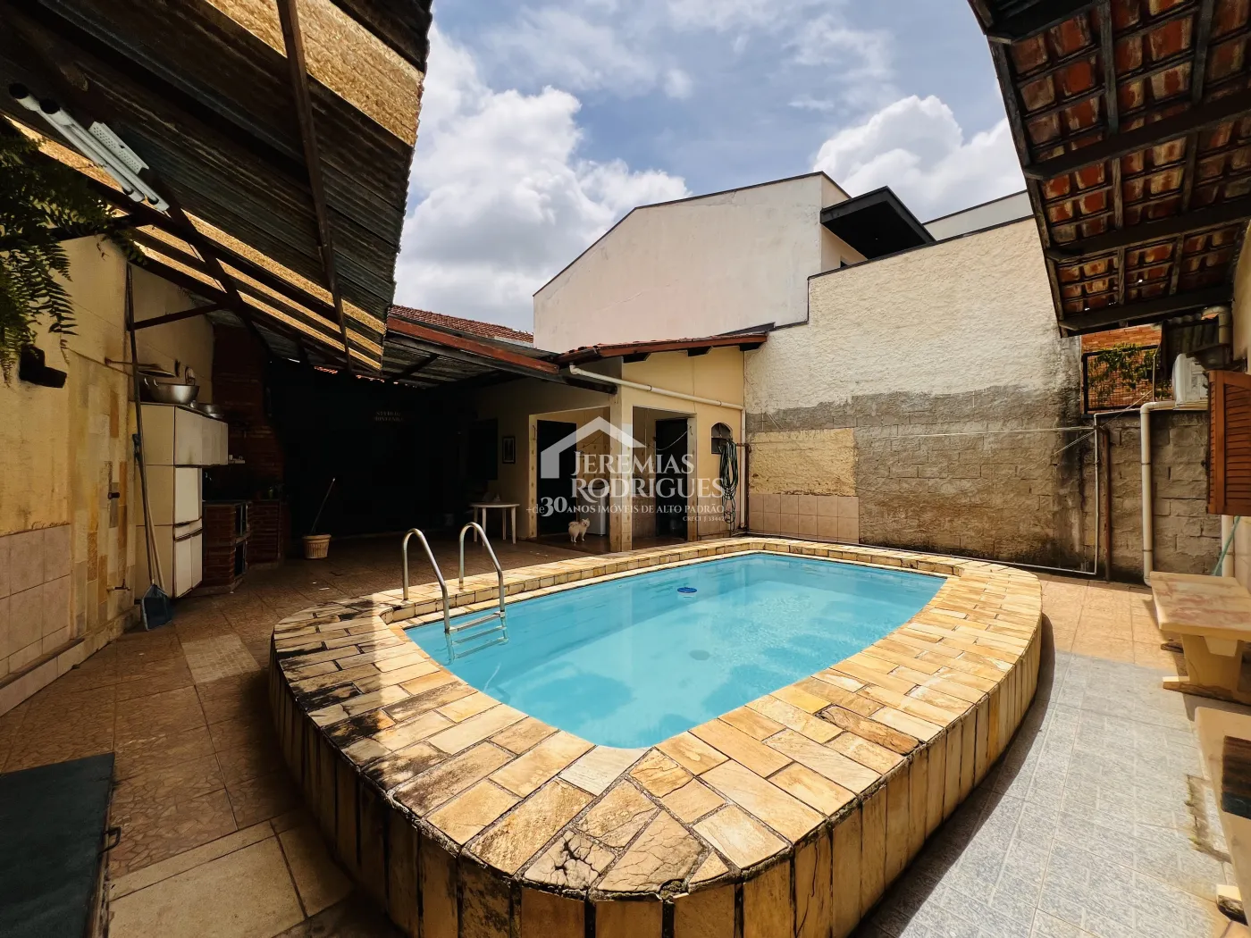 Casa para venda com 4 dormitórios no Centro em Taubaté/SP