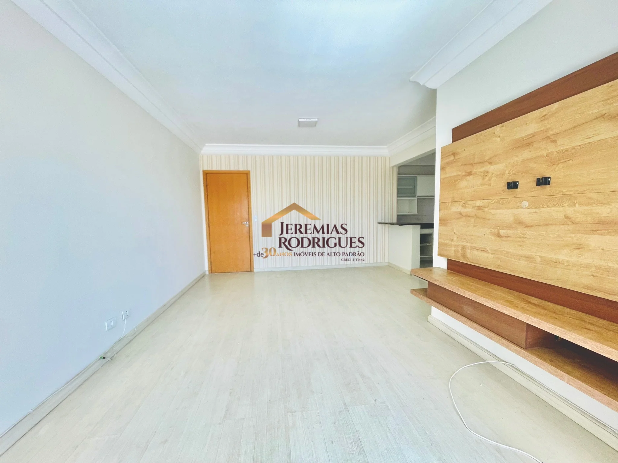 Apartamento para locação no Condomínio Varandas da Mantiqueira em Taubaté/SP.
