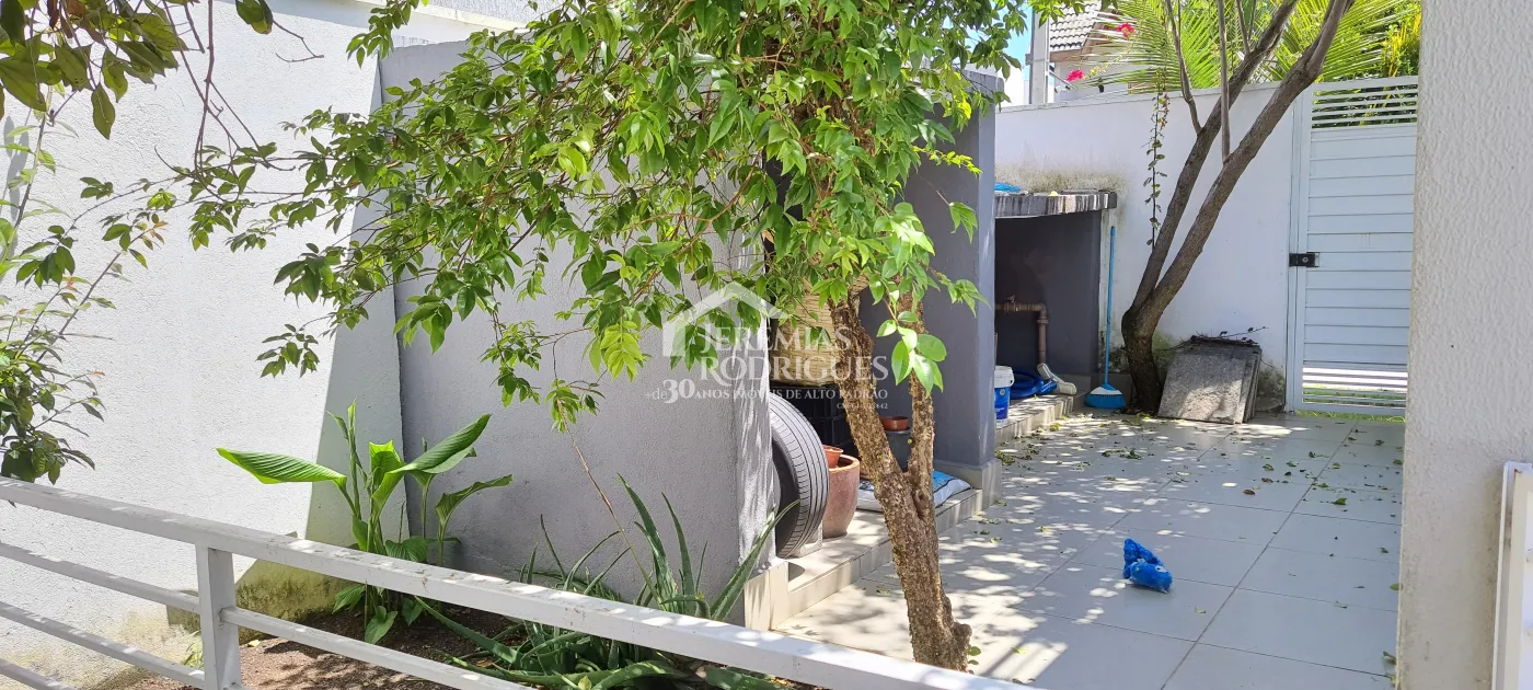 Casa com 3 suítes para venda no Condomínio Campos Do Conde II Versailles em Tremembé/SP