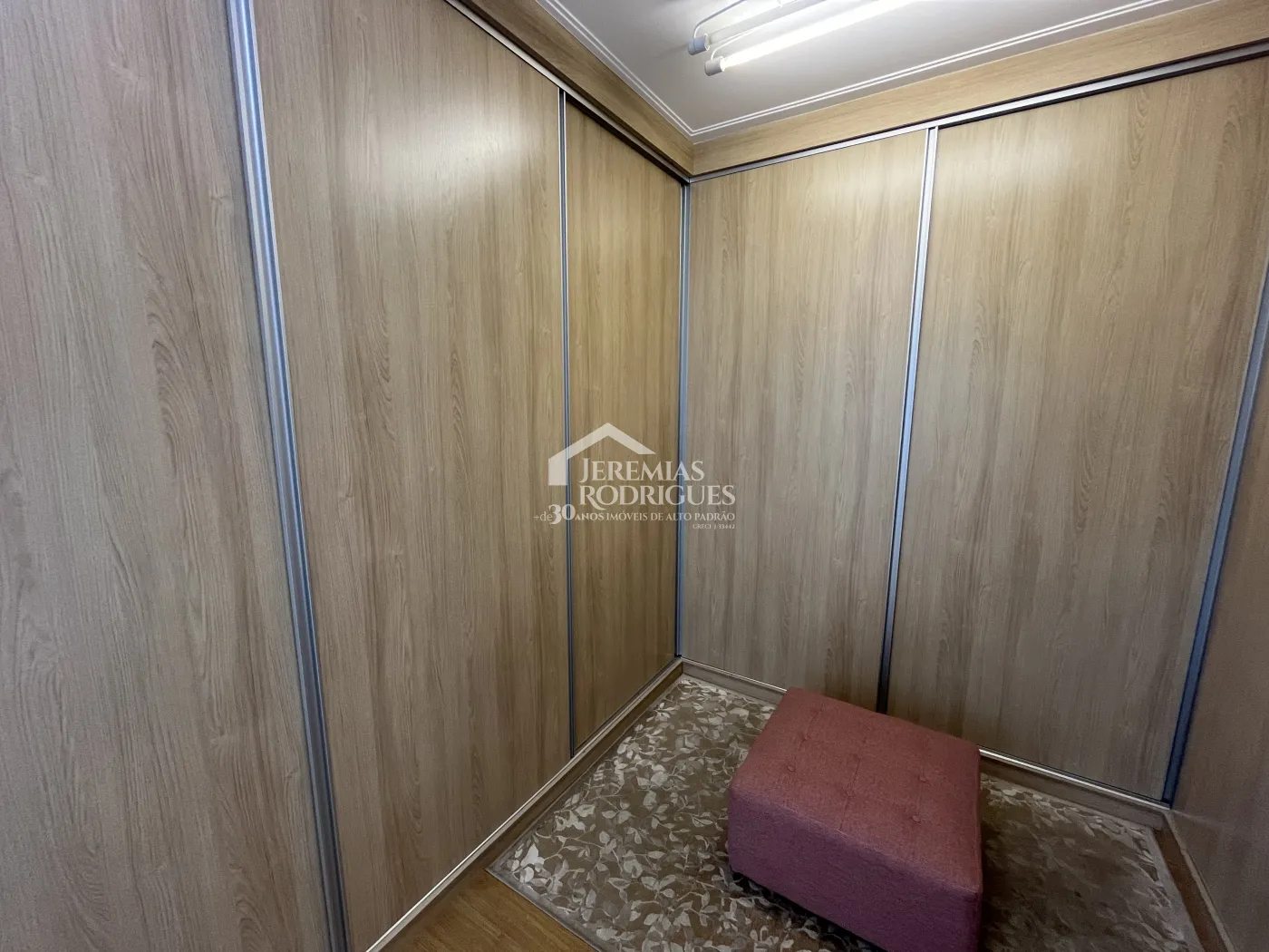 Casa à venda no Condomínio Colonial Village I em Pindamonhangaba/SP