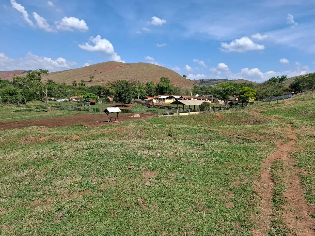 Fazenda à venda com 60 alqueires em Lorena/SP. 