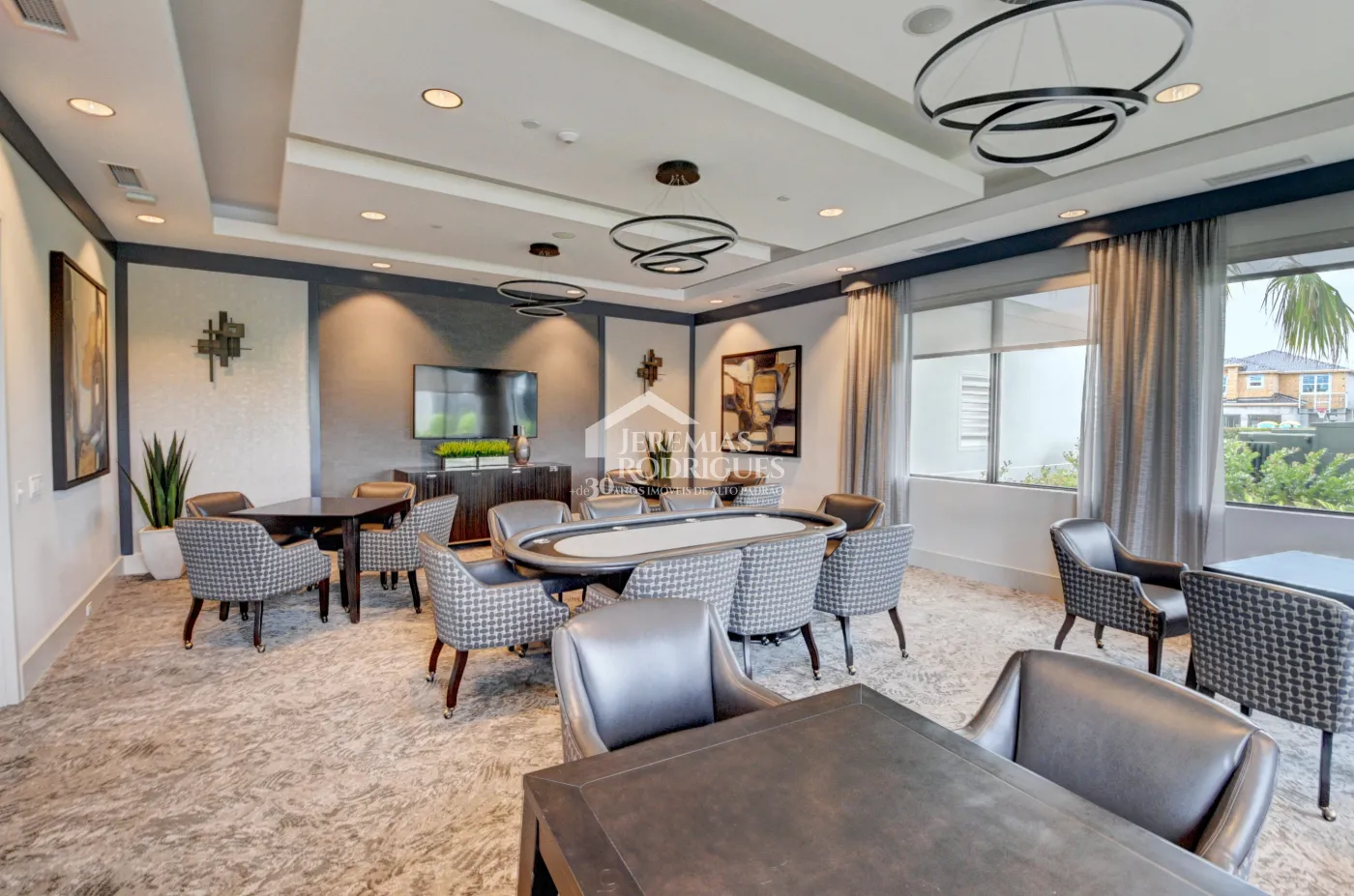 Casa com 4 dormitórios - Condomínio Dakota - Miami/ Flórida