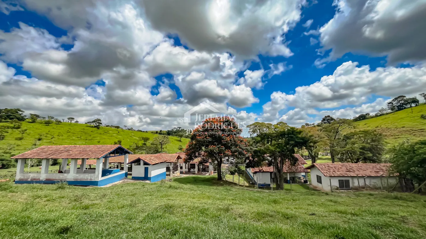 Fazenda com 2.808.000 m² - Caçapava/SP