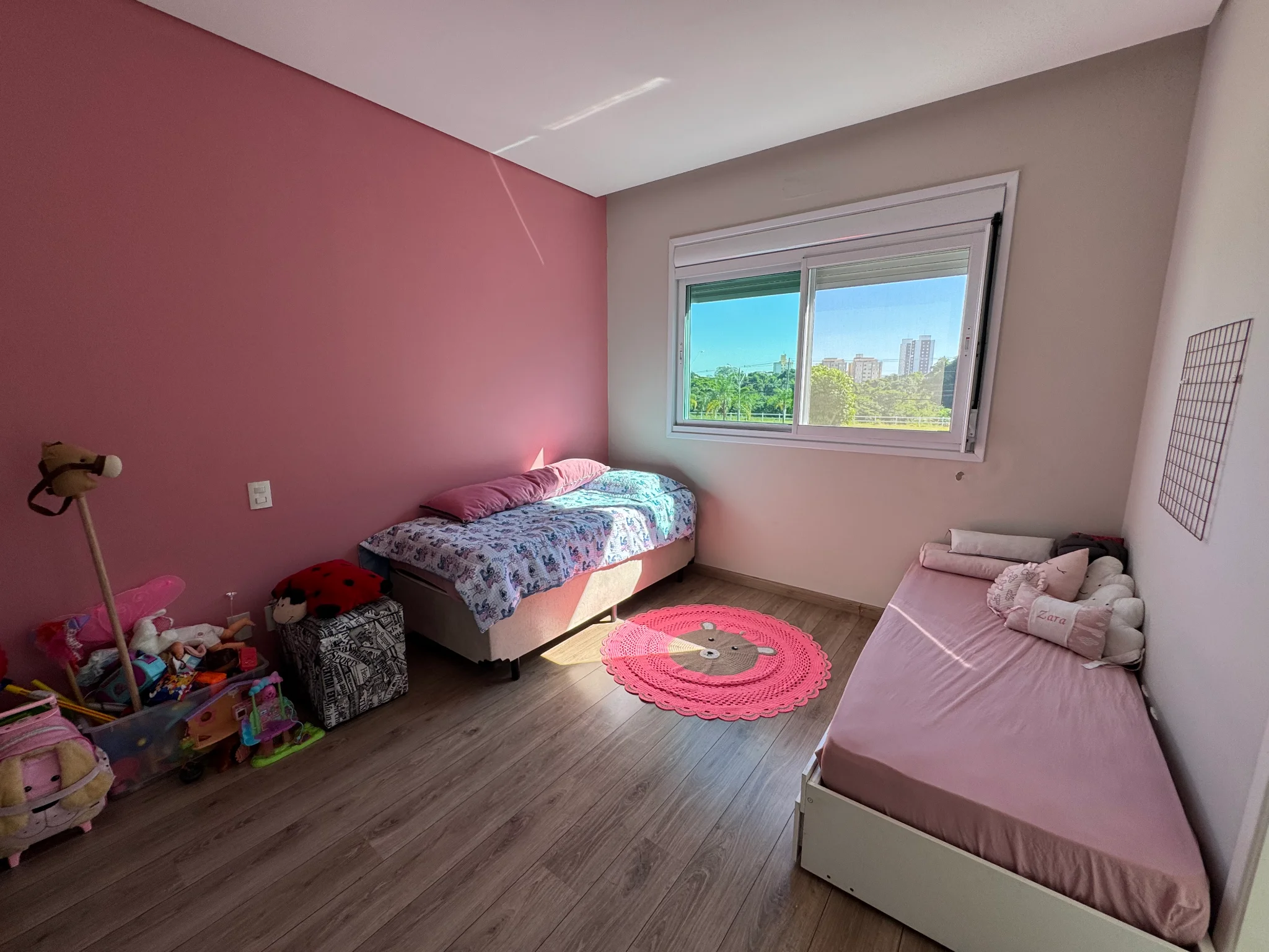 Casa para venda e locação com 3 dormitórios no Condomínio Campos do Conde III em Tremembé/SP.