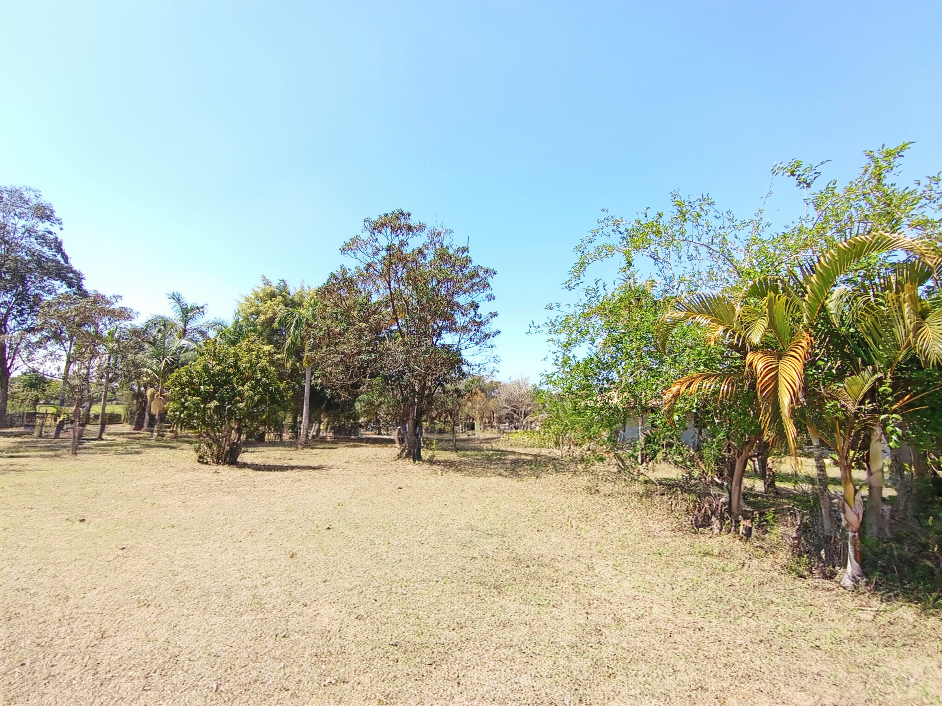 Sítio à venda com 24.000 m² no bairro Mandú em Pindamonhangaba/SP.