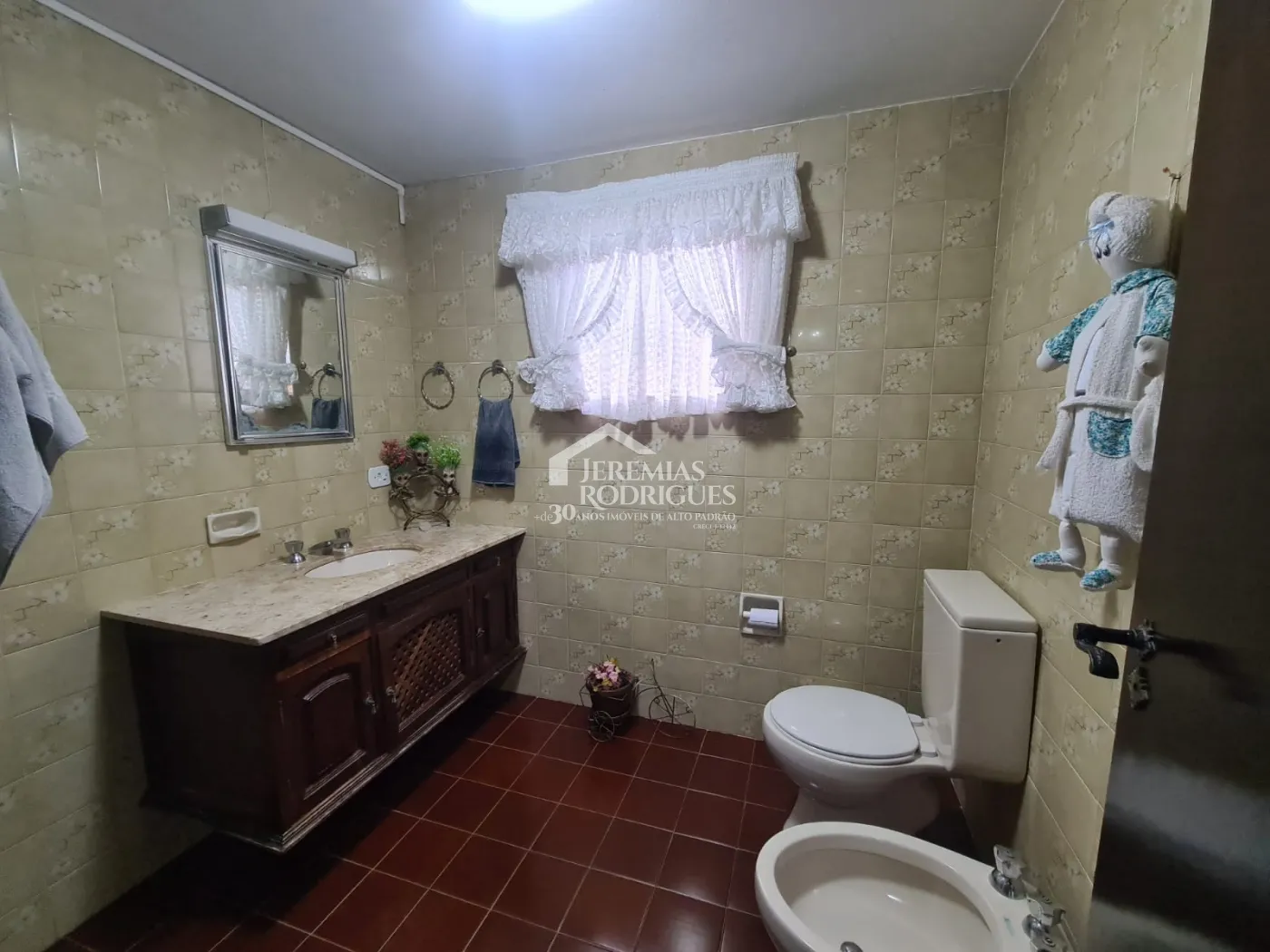 Casa com 4 dormitórios, 265 m² -  Alto do Capivari - Campos do Jordão /SP