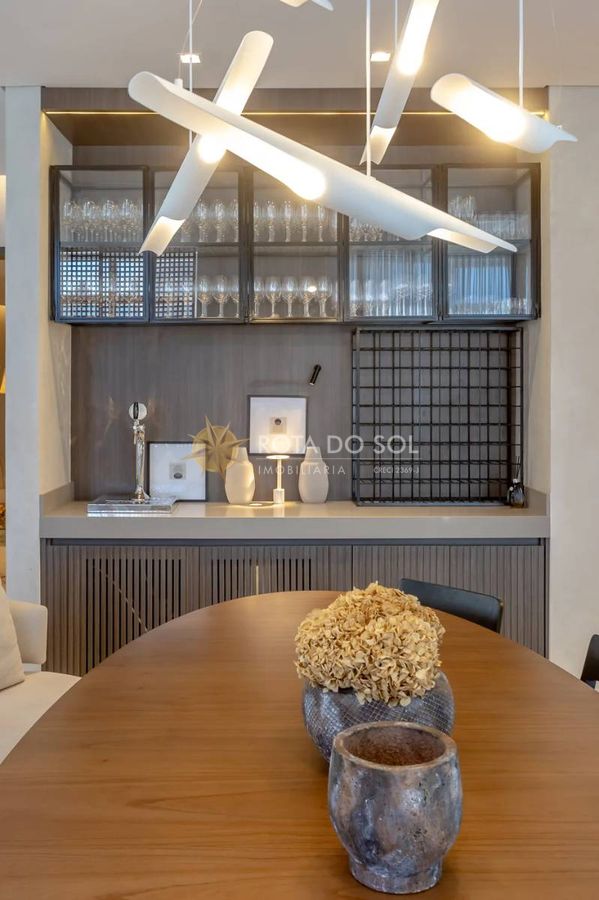 Pleniluni Apartamento 3 Suítes Frente à Avenida Meia Praia Itapema SC