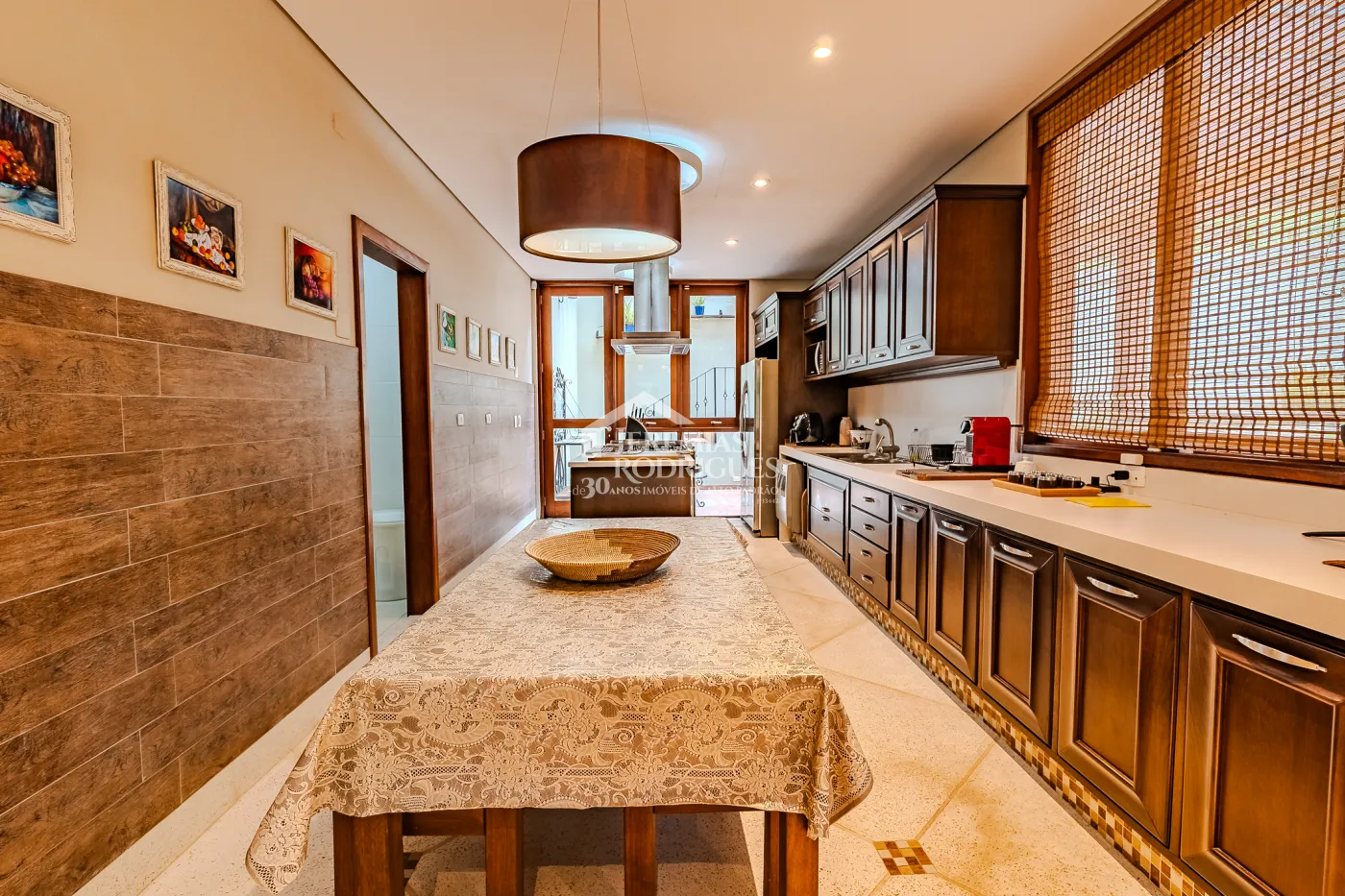 Casa para venda com 5 suítes no Condomínio Villandry em Campos do Jordão/SP