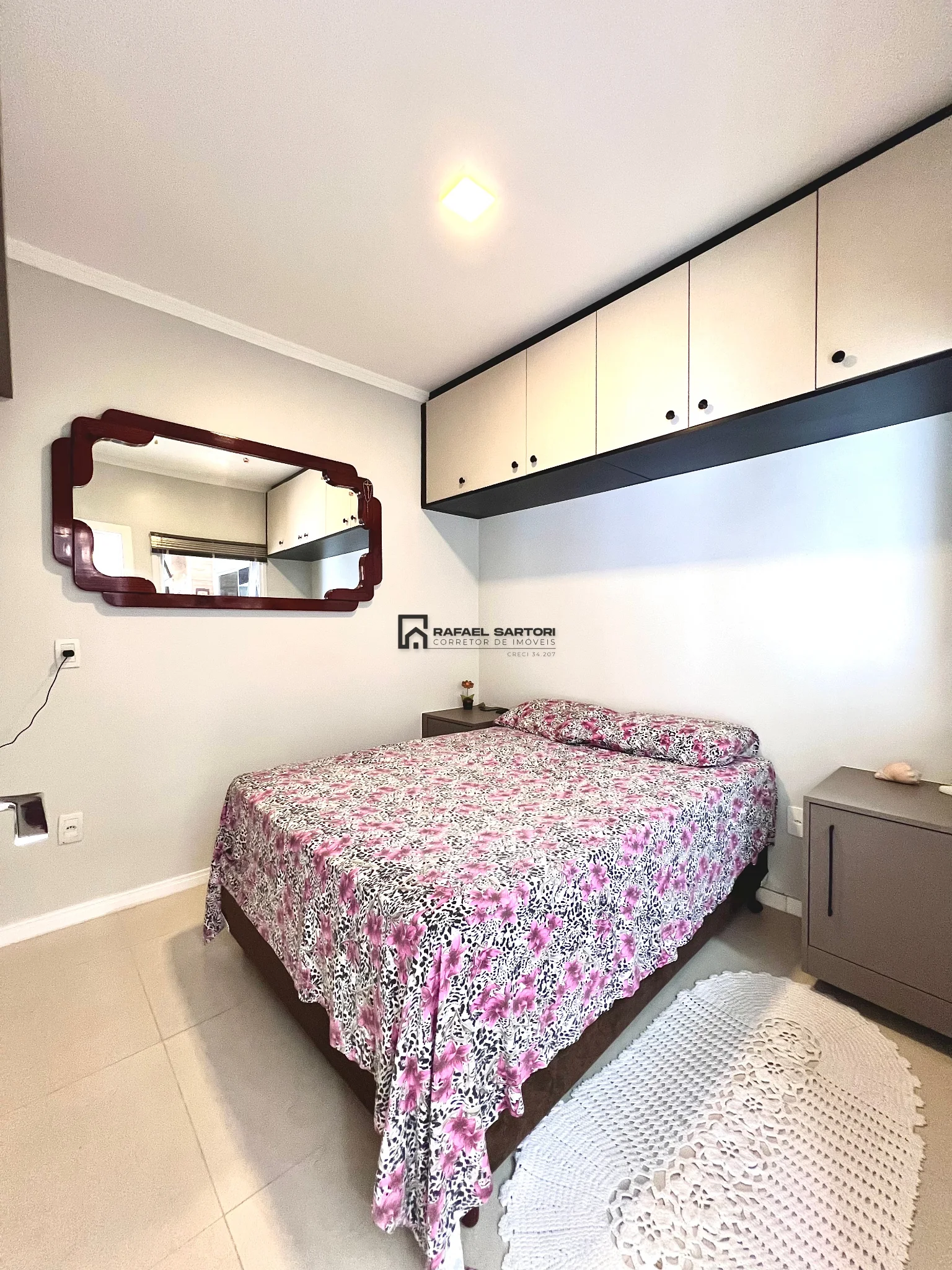 CASA COM 04 QUARTOS NO BAIRRO JOAO PESSOA