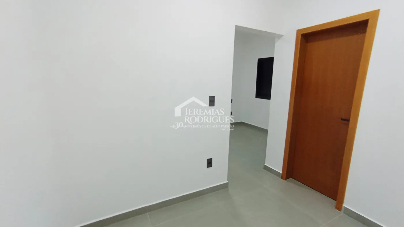 Casa à venda com 3 dormitórios no Condomínio Perolas do Vale em Tremembé/SP.