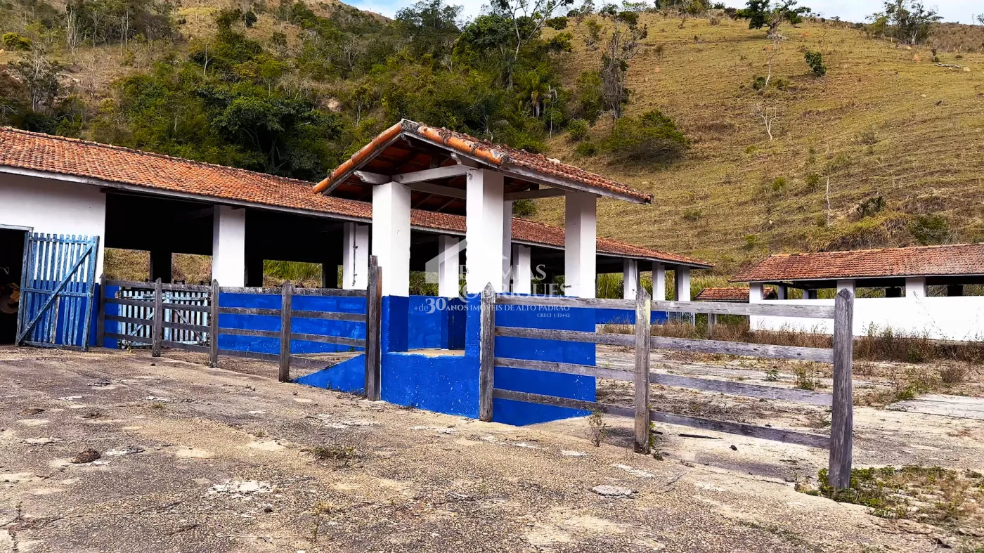 Fazenda à venda com 2.544 hectares em Santa Branca/SP.