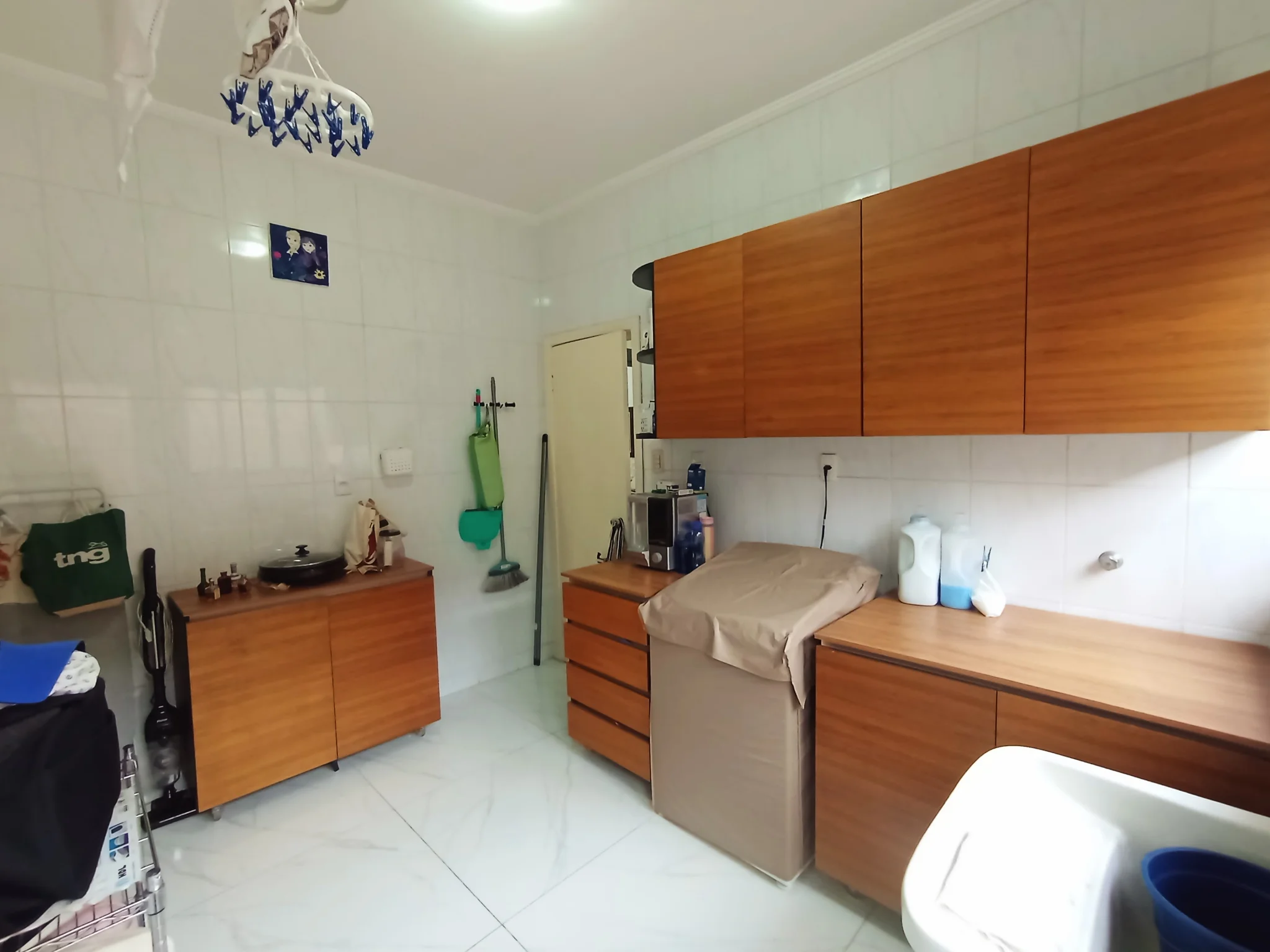 Casa à venda com 4 dormitórios no Residencial Doutor Lessa em Pindamonhangaba/SP. 