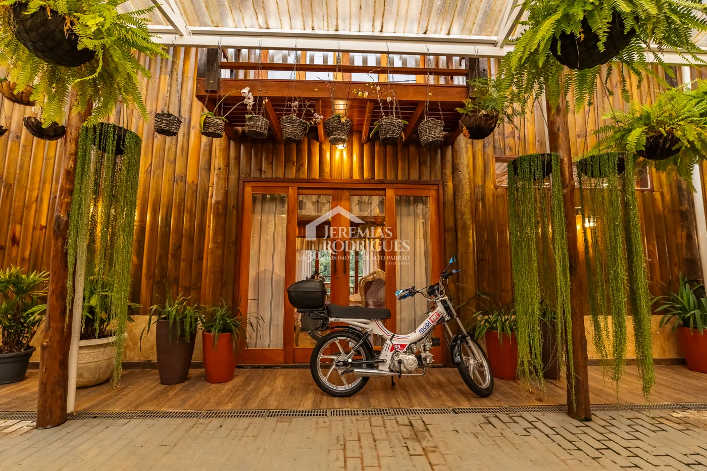 Casa com 5 suítes, 950 m² - Alto do Capivari - Campos do Jordão/SP