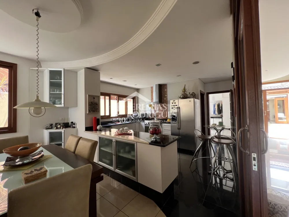 Casa com 3 quartos, 423 m² - Condomínio Taubaté Village - Taubaté/SP