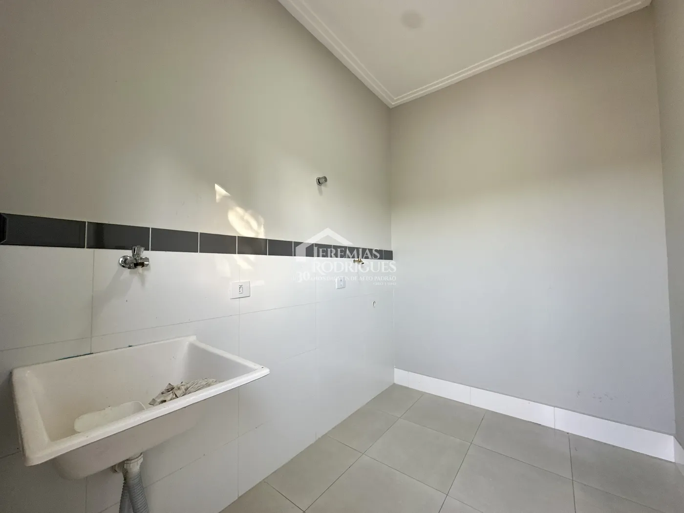 Casa para locação com 3 dormitórios no Condomínio Parque das Araucárias em Tremembé/SP