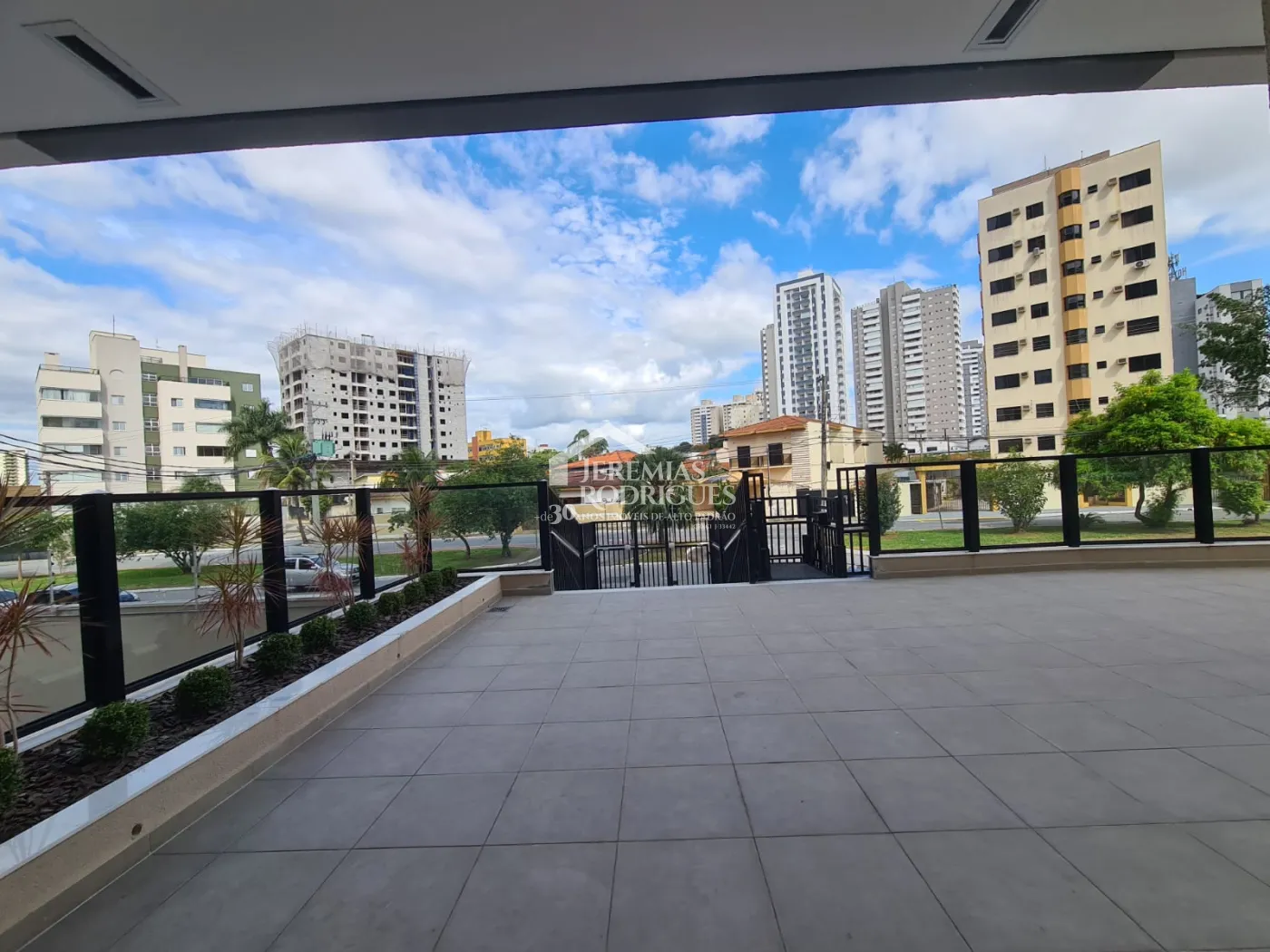 Apartamento com 3 suítes, 130 m² - Edifício Jardins Residence - Taubaté/SP.