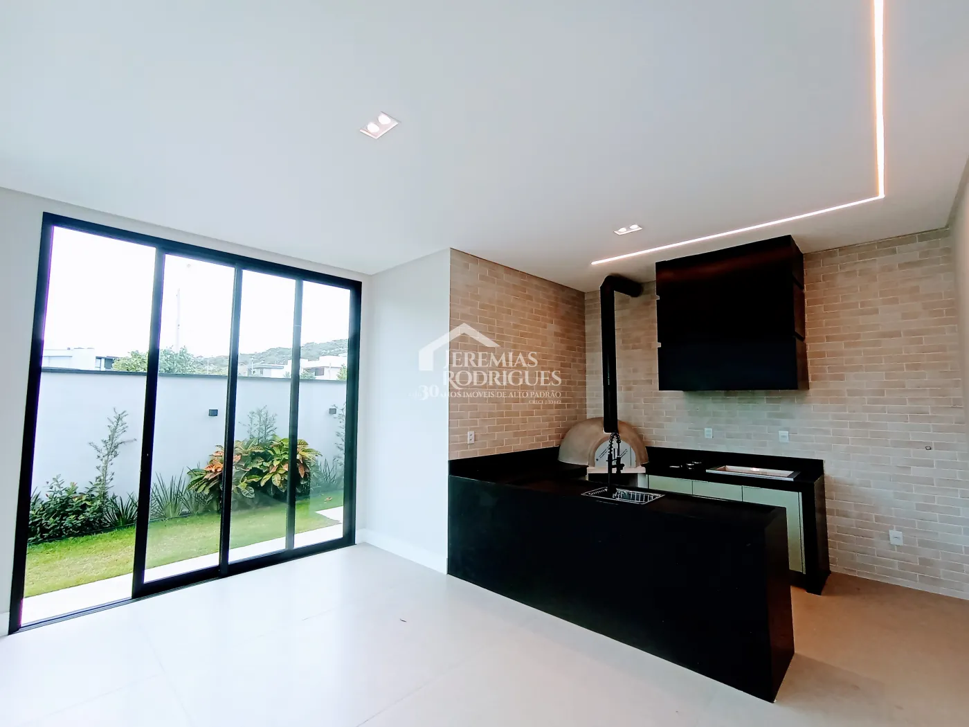 Casa à venda com 4 suítes no Condomínio Cyrella Landscape em Taubaté/SP