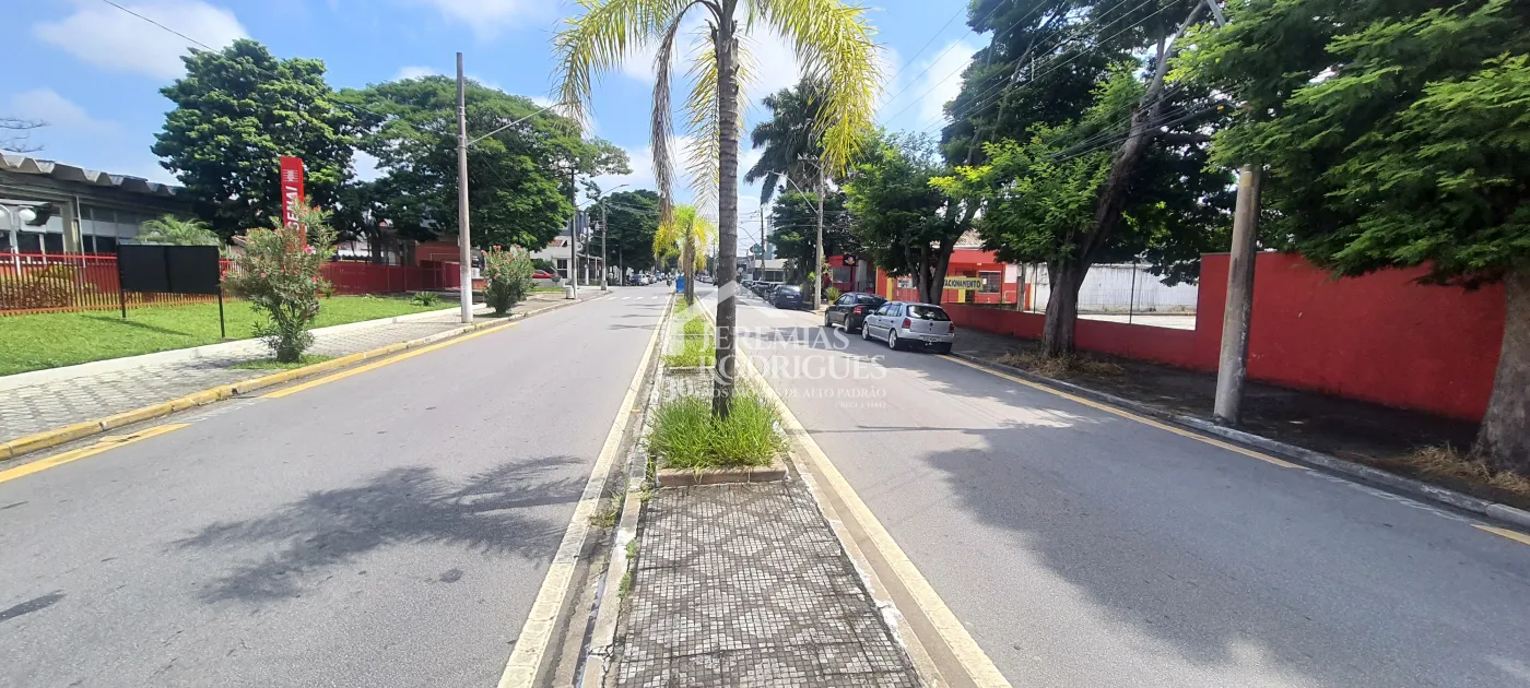 Terreno comercial para venda e locação com 1.600 m² no bairro Jardim das Nações em Taubaté/SP