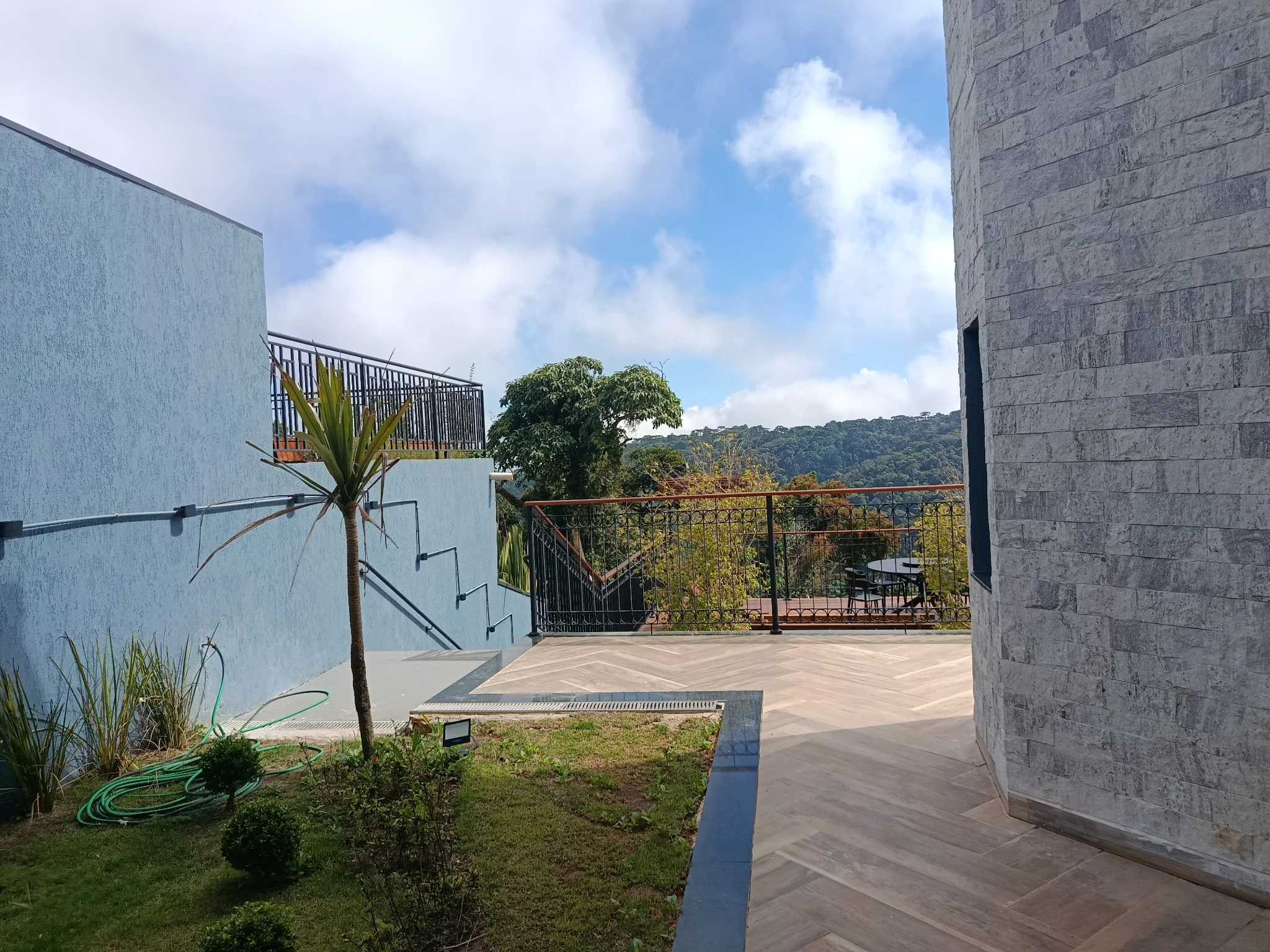 Casa com 8 suítes á venda no Condomínio Allemansratt em Campos do Jordão /SP.