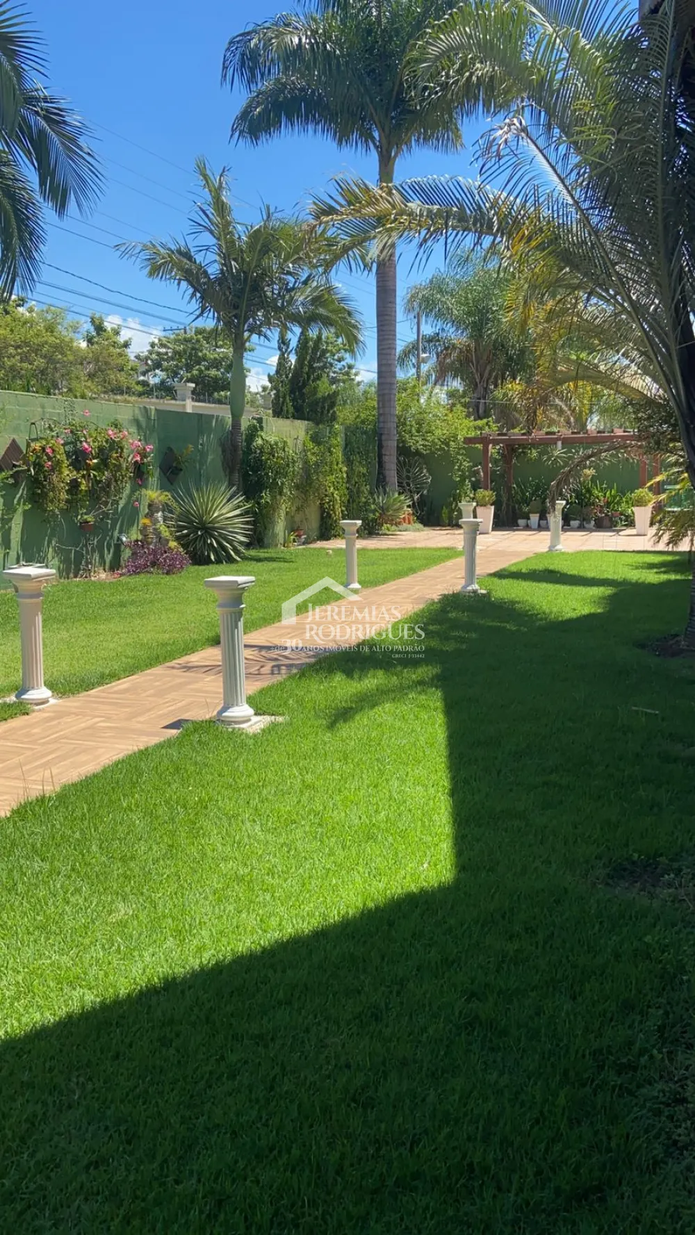 Salão de festas com 786 m² - Chácara São Félix - Taubaté/SP