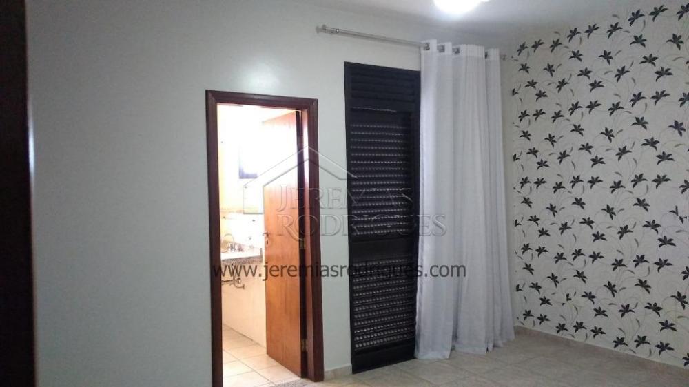 Apartamento à venda com 3 dormitórios, 146 m² no Edifício Olímpia em Taubaté/SP. 