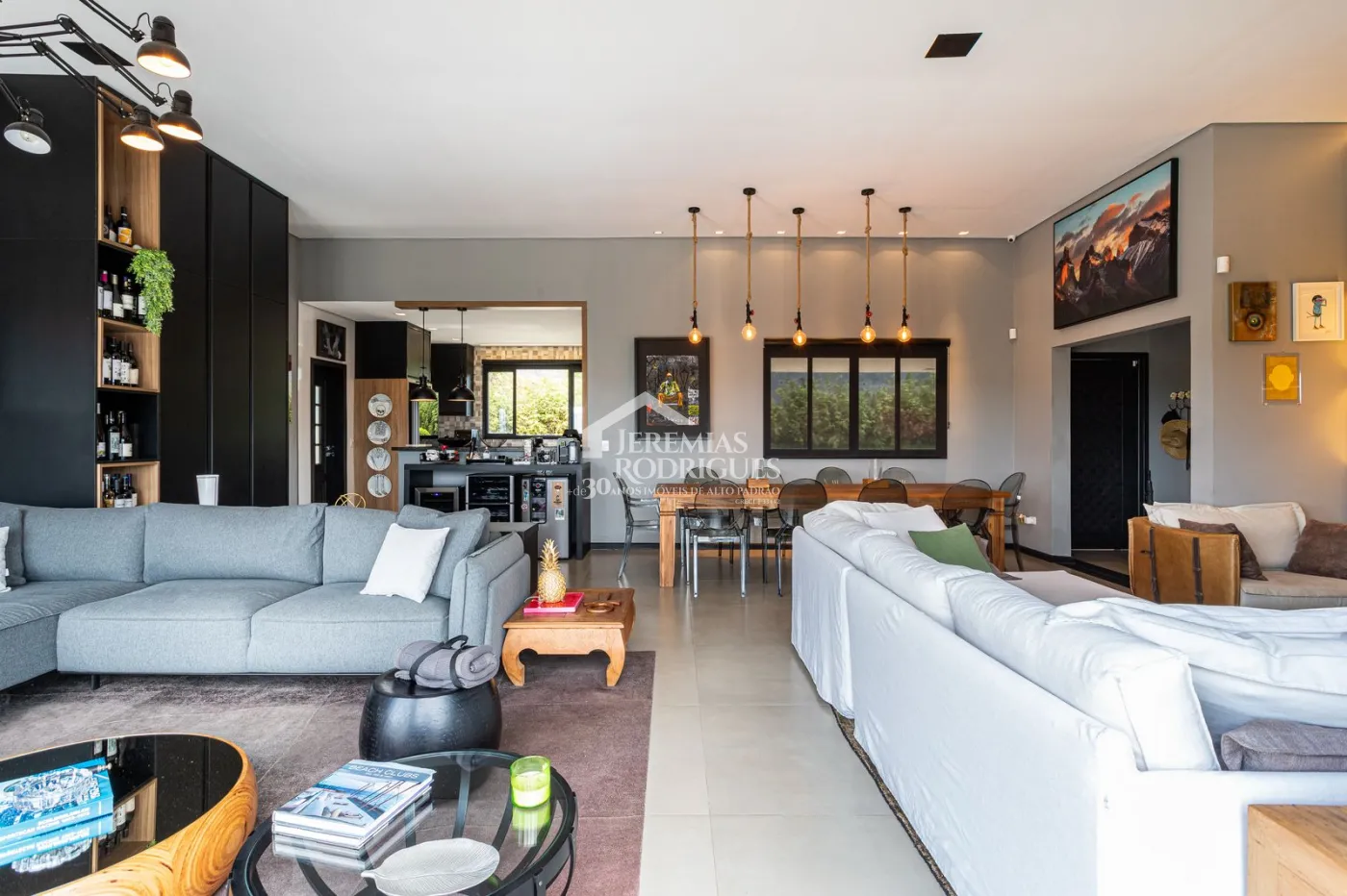 Casa para venda com 5 dormitórios no Residencial Estrelas da Mantiqueira em Campos do Jordão/SP