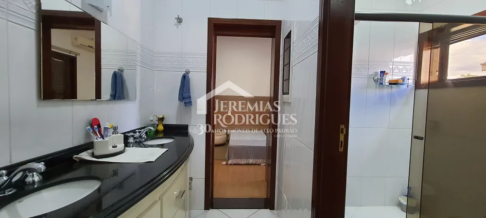 Casa com 3 dormitórios, 350 m² - Condomínio Taubaté Village - Taubaté/SP