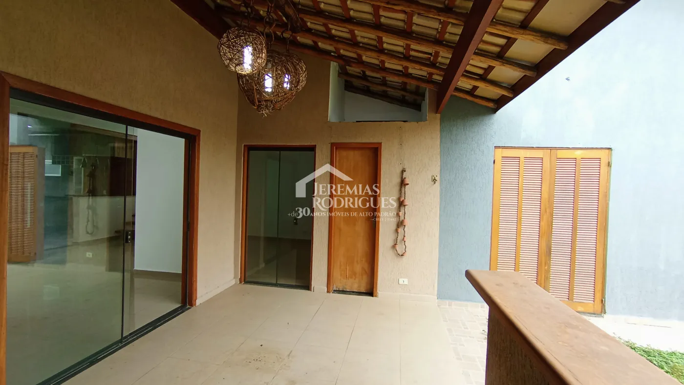 Casa para venda e locação com 3 dormitórios no Condomínio Pontal da Amizade em Taubaté/SP.