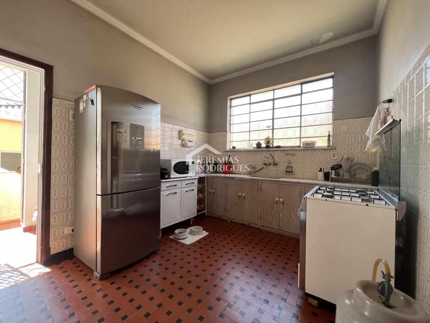 Casa com 3 dormitórios, 260 m² - Centro - Taubaté/SP