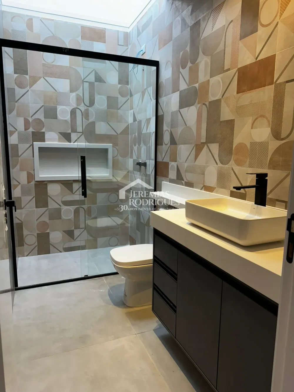 Casa com 4 suítes, 261 m² - Condomínio Altos do Cataguá - Taubaté/SP.