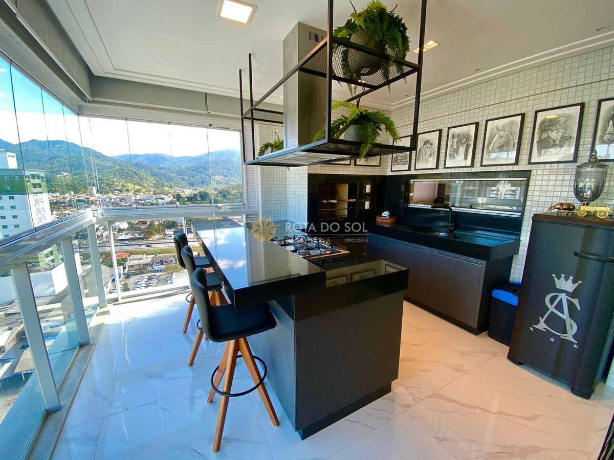 Le Premier Apartamento 3 Suítes no Centro de Itapema