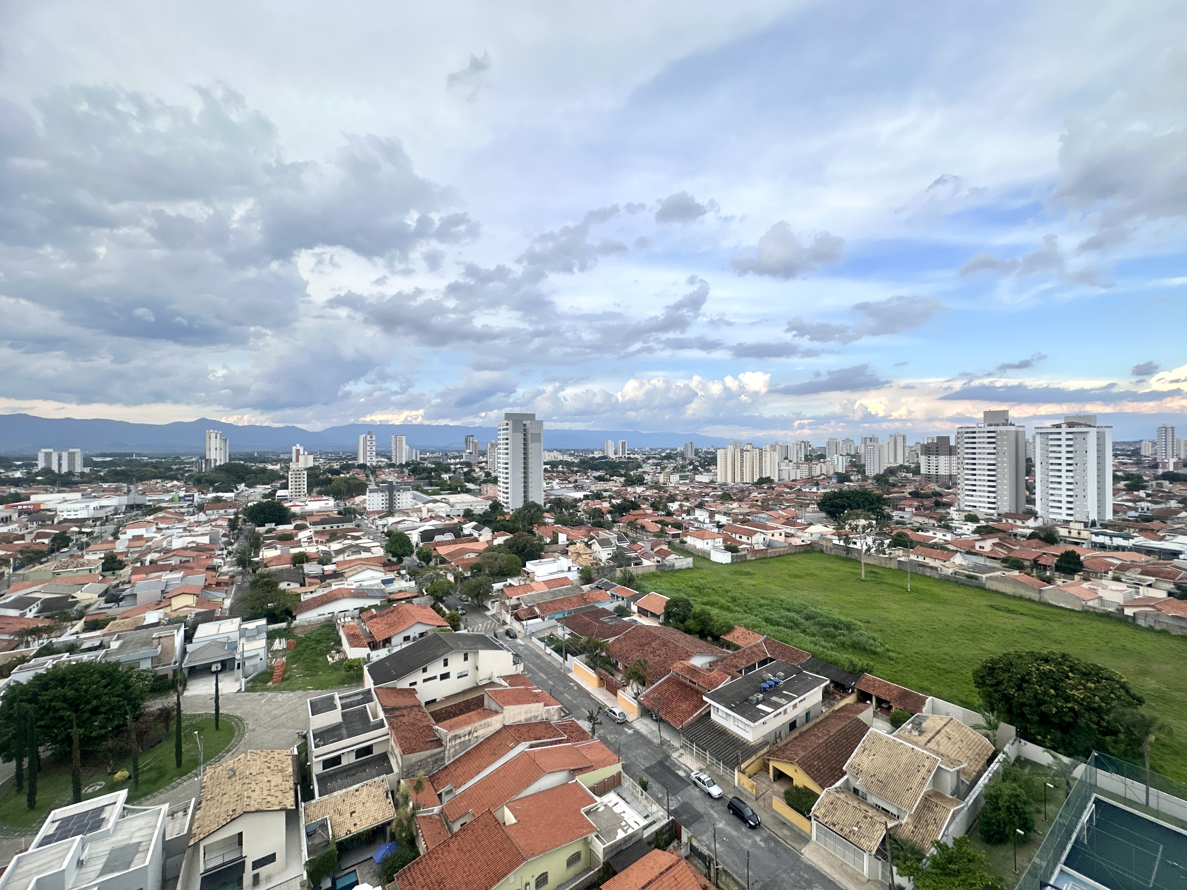Apartamento à venda com 2 dormitórios, 82 m² no Condomínio Cyan Boulevard das Águas em Taubaté/SP.