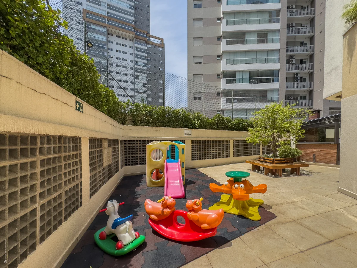 Apartamento 98 m² | 3 dormitórios | 950 m do metrô Praça da Árvore