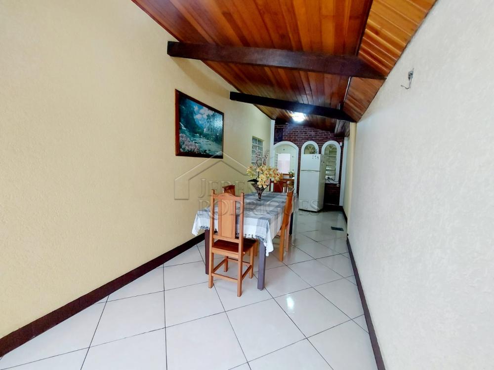Casa com 3 quartos, 160 m², à venda por R$ 750.000- Conjunto Urupês - Taubaté/SP
