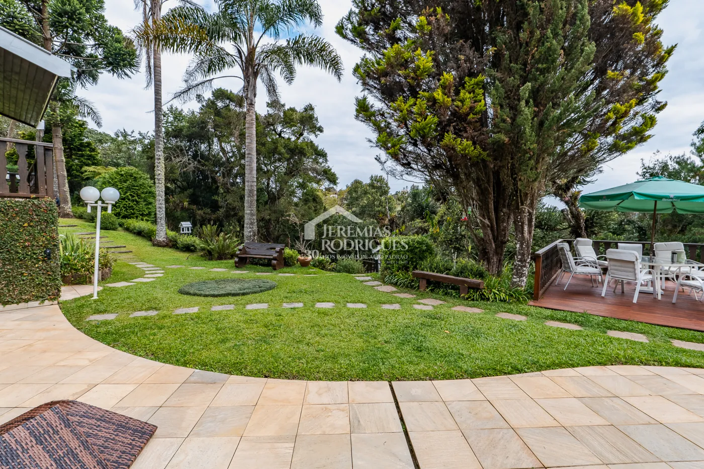 Casa com 4 dormitórios, 450 m² - Atalaia - Campos do Jordão/SP