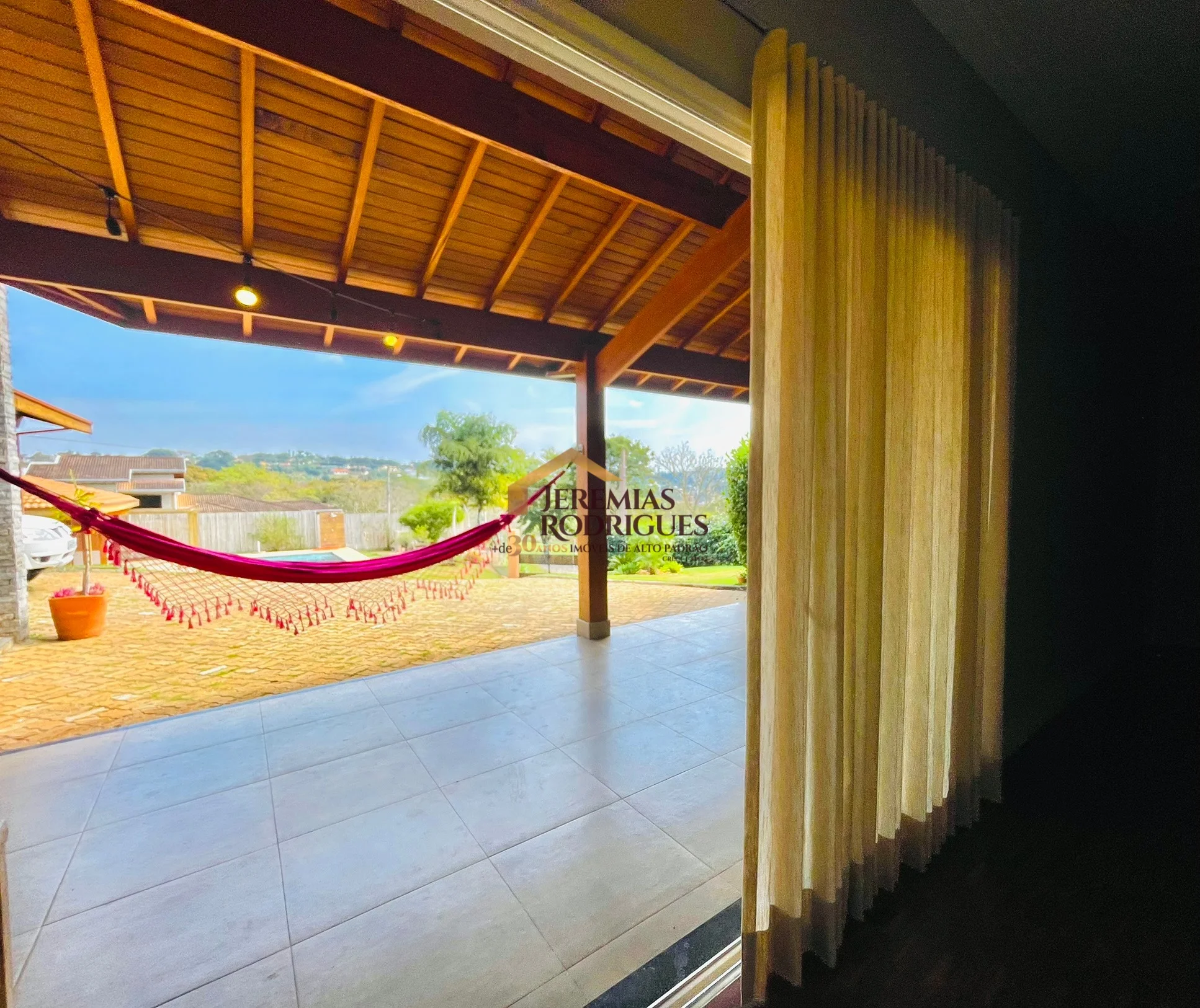 Casa à venda no  Residencial Reserva Altos do Cataguá em Taubaté/SP.
