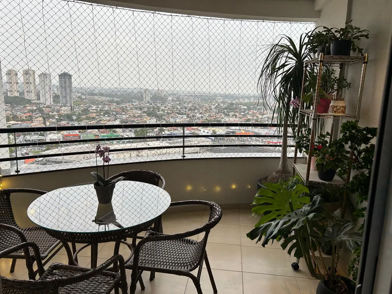 Apartamento à venda com 3 dormitórios no Condomínio Placere em Taubaté/SP. 