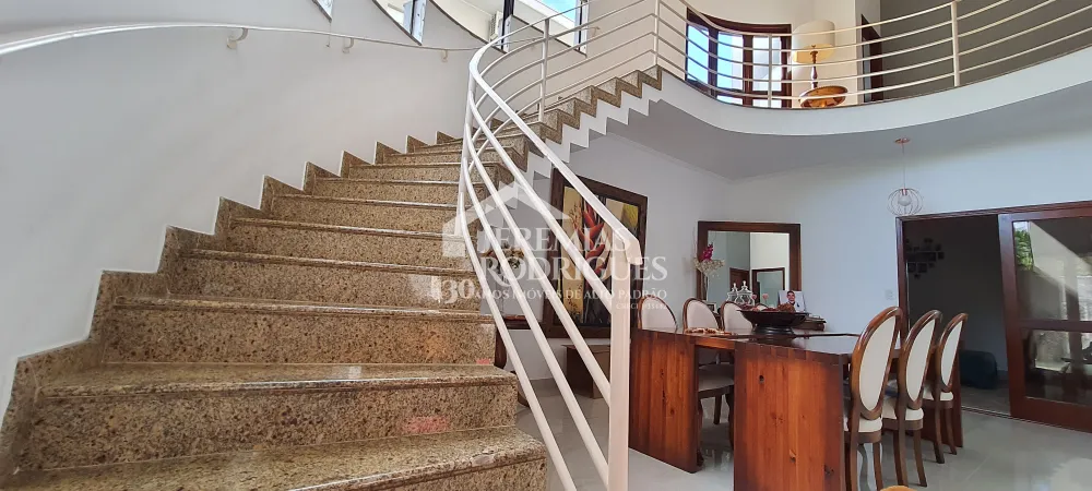 Casa com 3 dormitórios, 350 m² - Condomínio Taubaté Village - Taubaté/SP