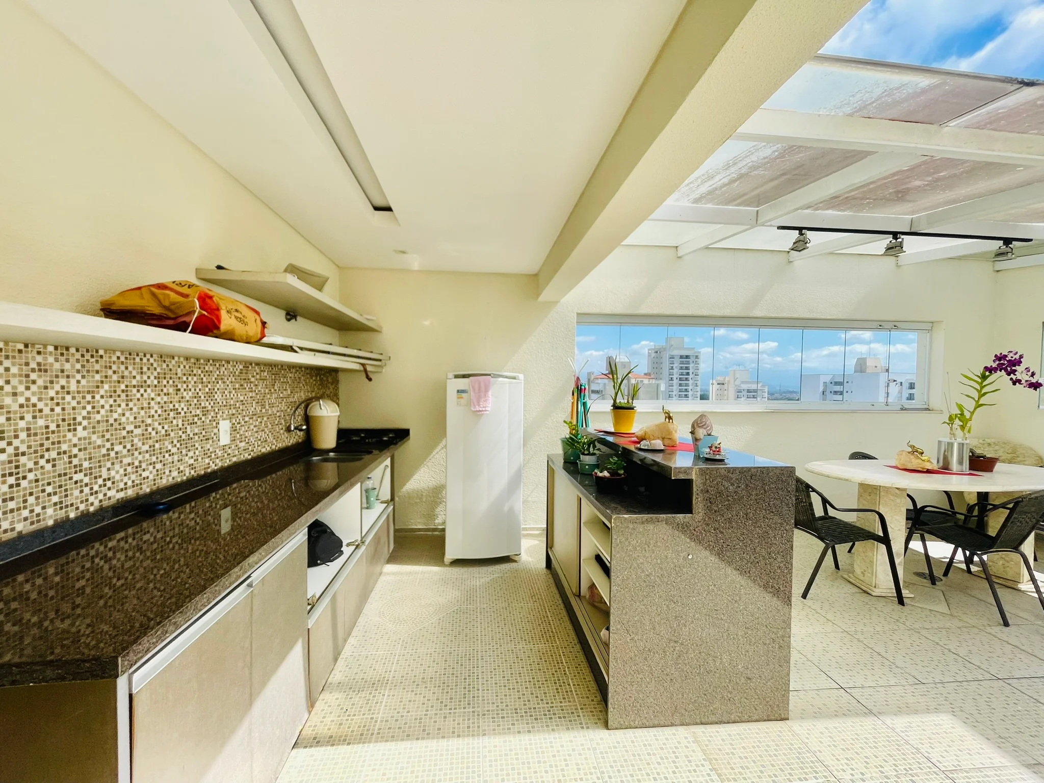 Cobertura duplex à venda no Edifício San Paolo em Taubaté/SP. 