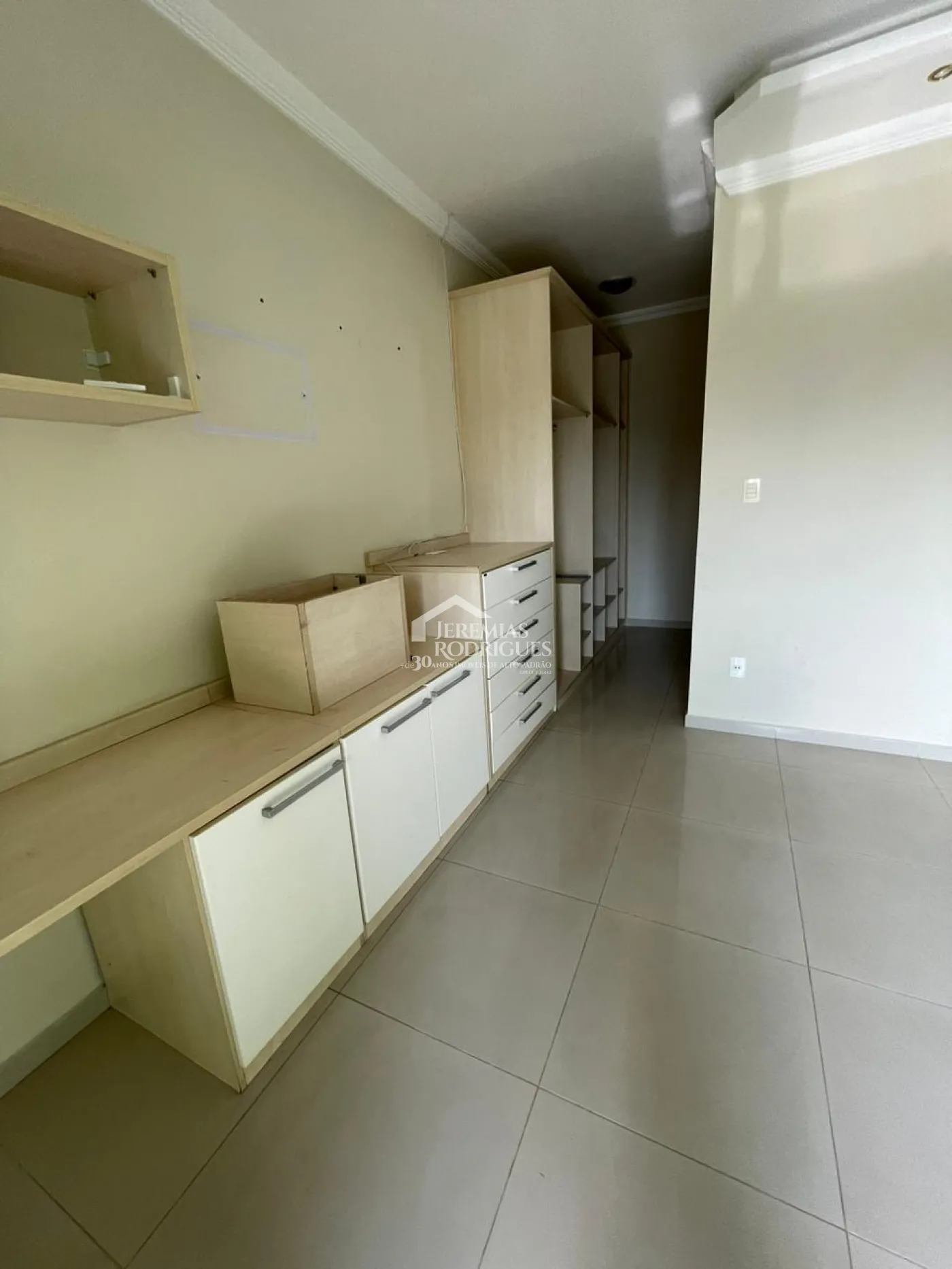 Casa com 3 dormitórios, 379 m² - Condomínio Real Ville - Pindamonhangaba/SP