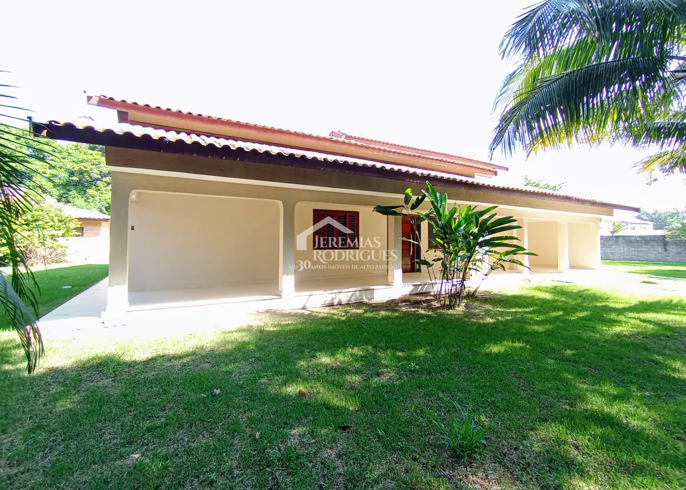 Chácara para locação com 4 dormitórios no bairro Jardim Carlota em Moreira Cesar/SP