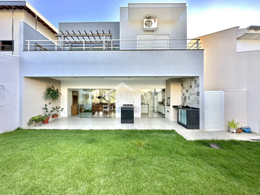 Casa mobiliada para locação no Condomínio Campos do Conde I em Tremembé/SP. 