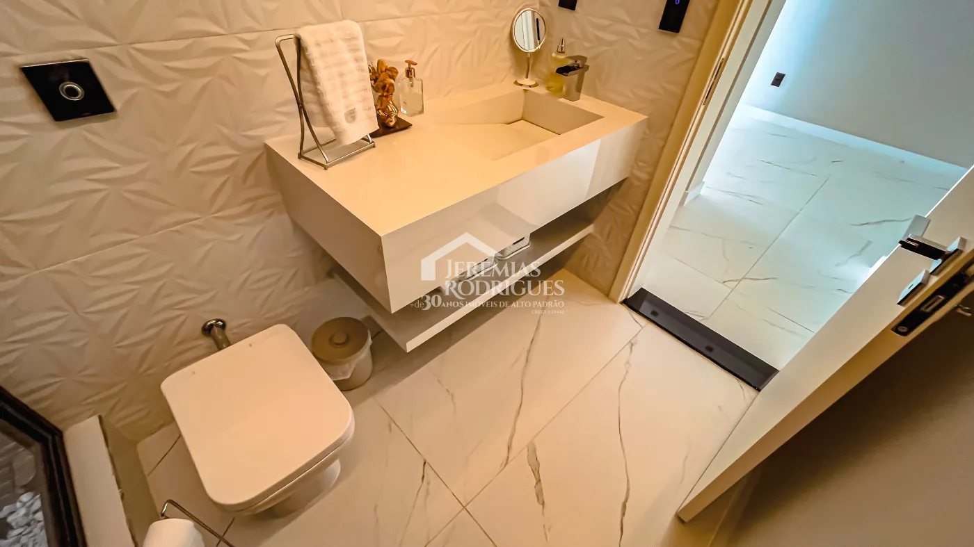 Casa com 3 suítes, 611 m² - Condomínio Village da Serra - Tremembé/SP