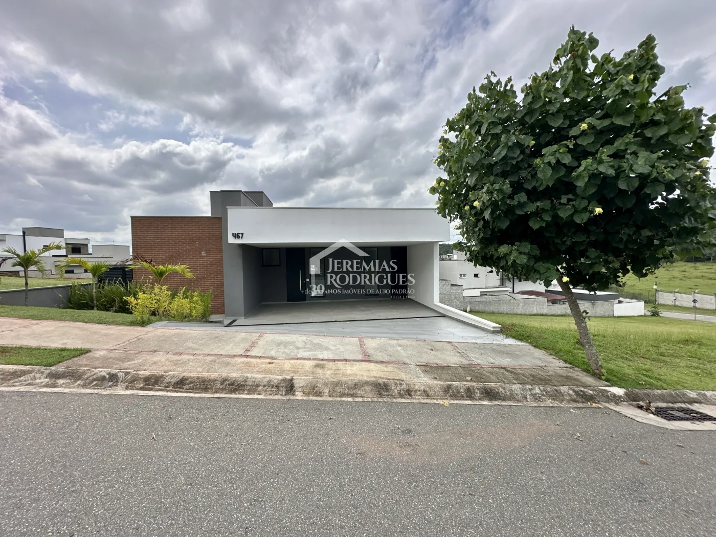 Casa para venda e locação com 3 suítes no Condomínio Cyrela Landscape em Taubaté/SP.