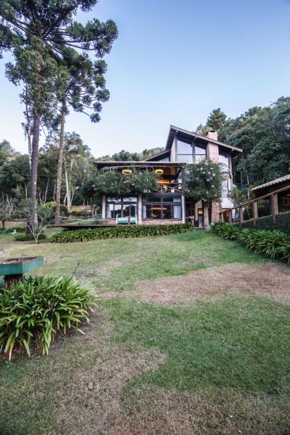 Casa com 3 quartos, 630 m², à venda por R$ 6.500.000- Condomínio Pedra de Fogo - Campos do Jordão/SP